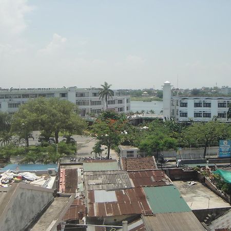 Holiday Diamond Hotel Hue Exterior foto