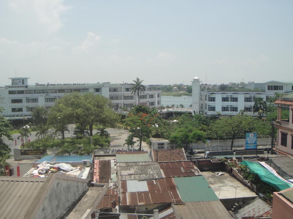 Holiday Diamond Hotel Hue Exterior foto